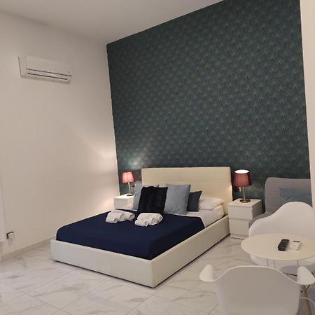 Domus Luigi Leone II Bed & Breakfast Napoli Ngoại thất bức ảnh