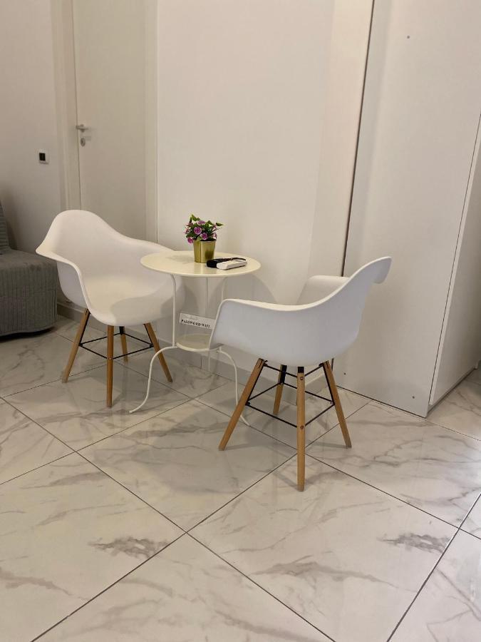 Domus Luigi Leone II Bed & Breakfast Napoli Ngoại thất bức ảnh