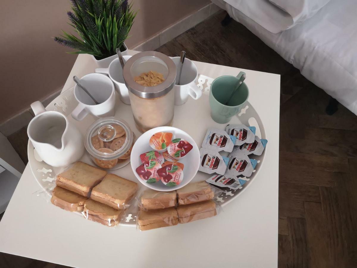Domus Luigi Leone II Bed & Breakfast Napoli Ngoại thất bức ảnh