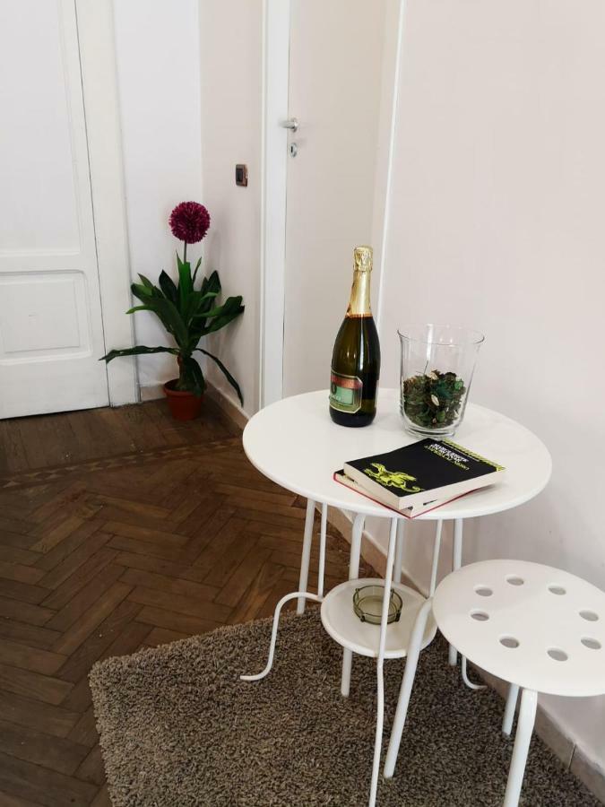 Domus Luigi Leone II Bed & Breakfast Napoli Ngoại thất bức ảnh