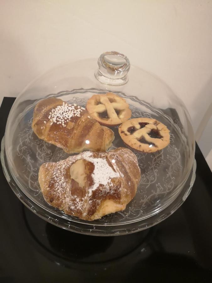 Domus Luigi Leone II Bed & Breakfast Napoli Ngoại thất bức ảnh