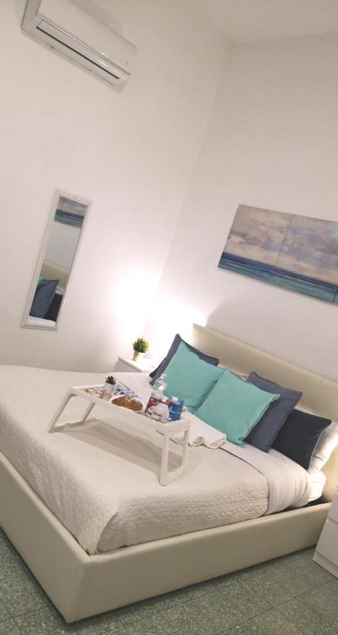 Domus Luigi Leone II Bed & Breakfast Napoli Ngoại thất bức ảnh