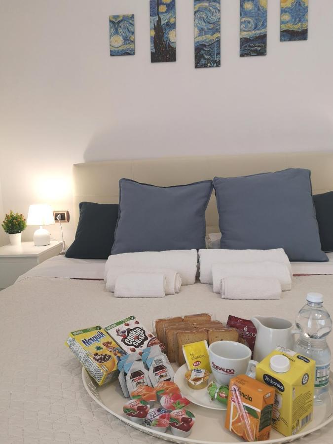 Domus Luigi Leone II Bed & Breakfast Napoli Ngoại thất bức ảnh